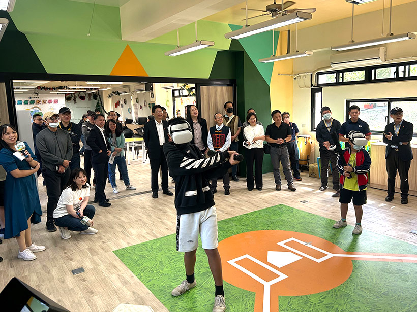 台灣大展出AI巡檢GO、VR 沉浸式棒球遊戲等5G應用